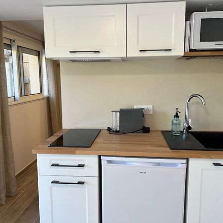 Studio With Private Car Park And Air Con Valbonne Exterior foto