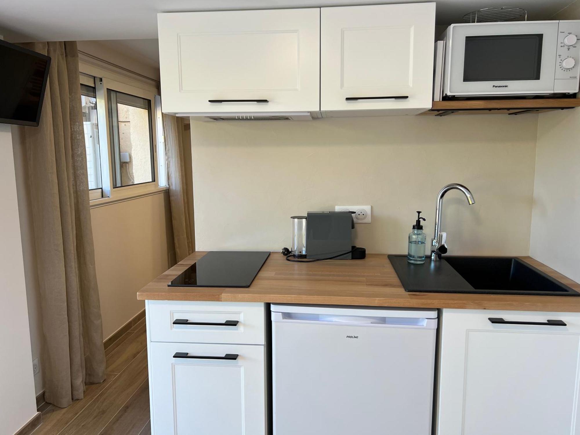 Studio With Private Car Park And Air Con Valbonne Exterior foto