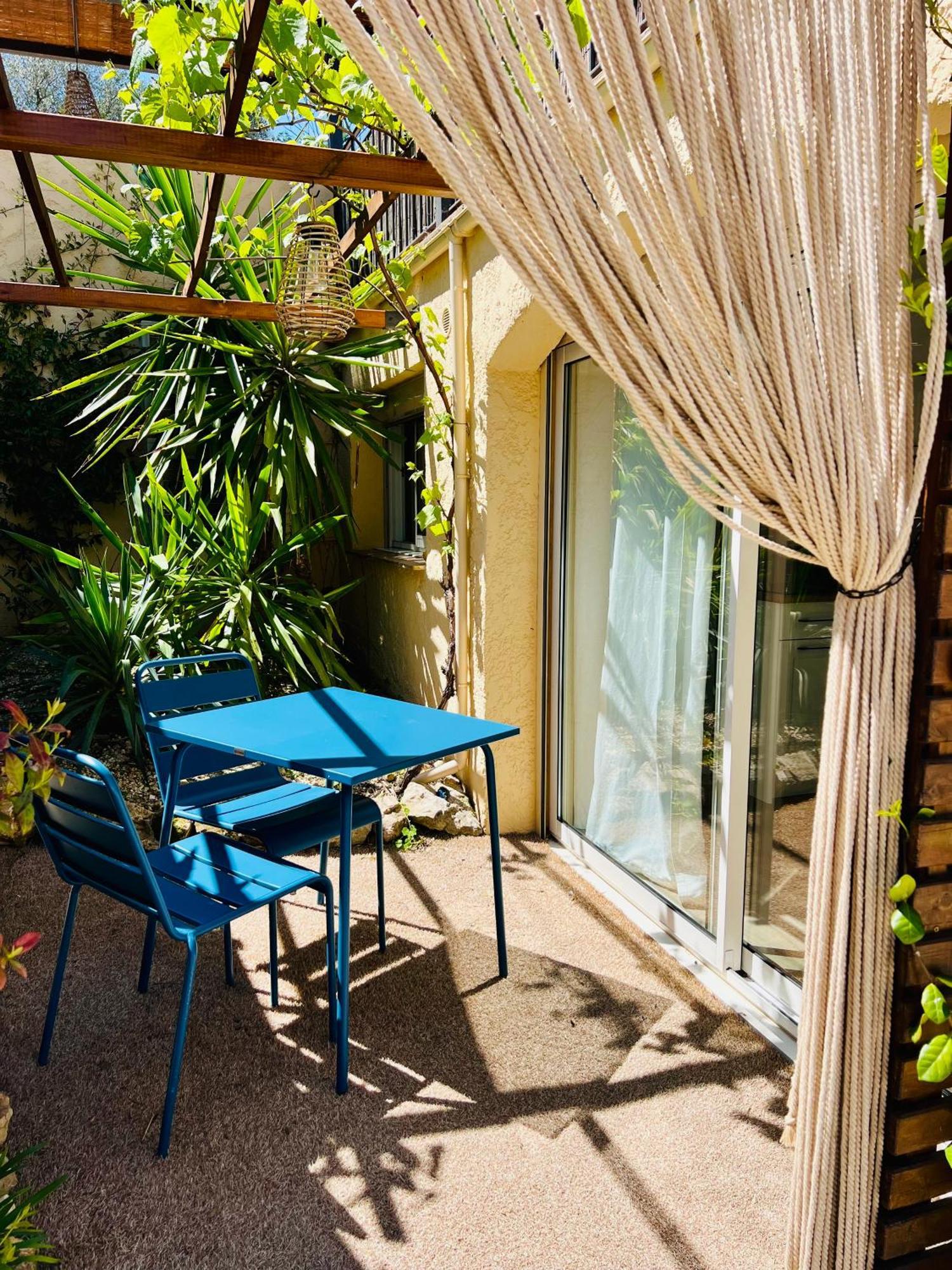 Studio With Private Car Park And Air Con Valbonne Exterior foto